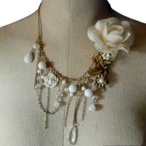 Cottagecore statement necklace